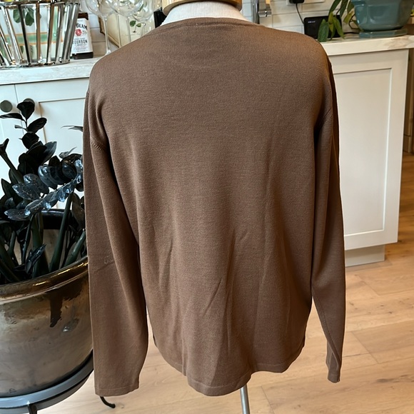 EUC Henri Bendel extrafine merino wool light brown crew neck long sleeve sweater - Picture 5 of 6